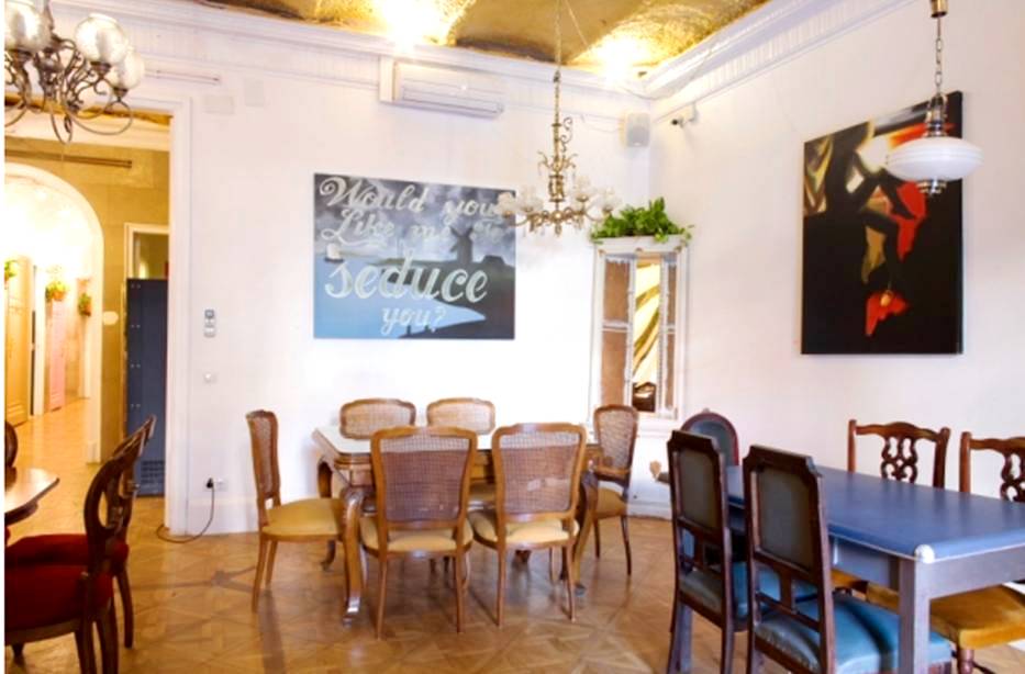 AWA Barcelona Central Hostel